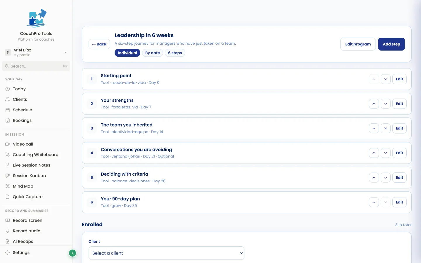 Step-by-step programmes with date-based unlocking in CoachPro Tools
